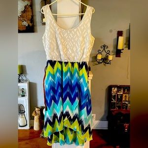 WOMEN’S XL Lily Rose Midi Cream Bodice with Blue Chevron Dress With Belt.